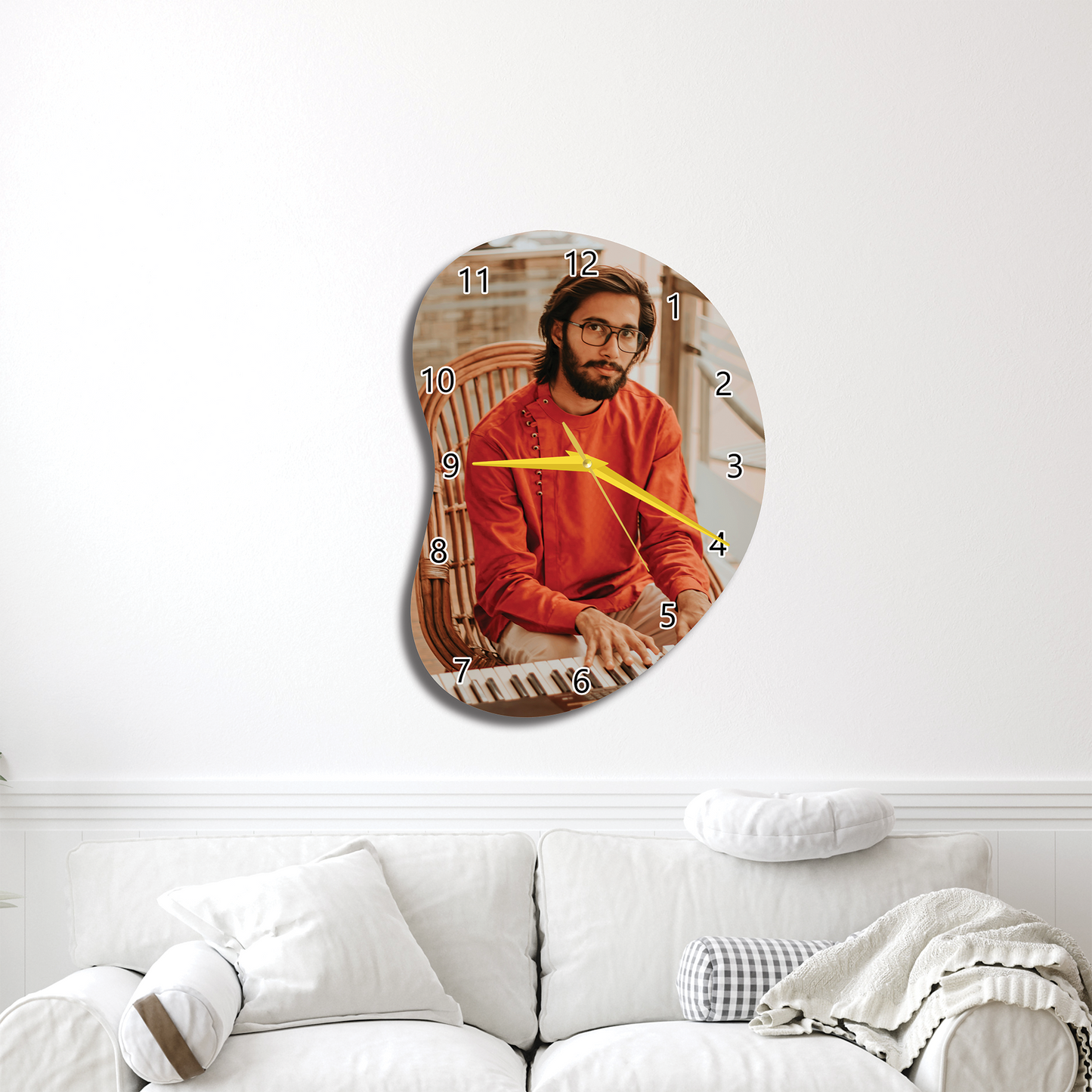 Full Pic Bean Shaped Design Wall Clocks