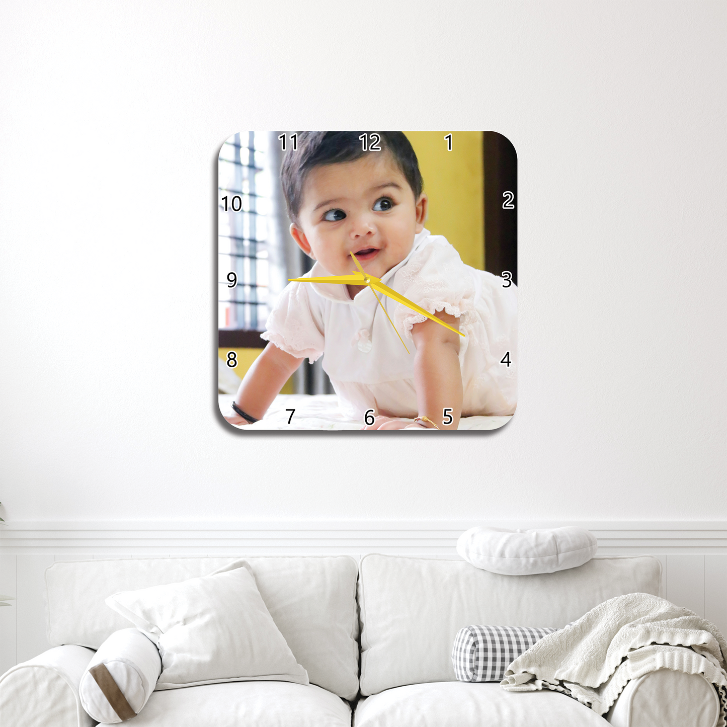 Single Pic Curved Square Shape Design Wall Clocks