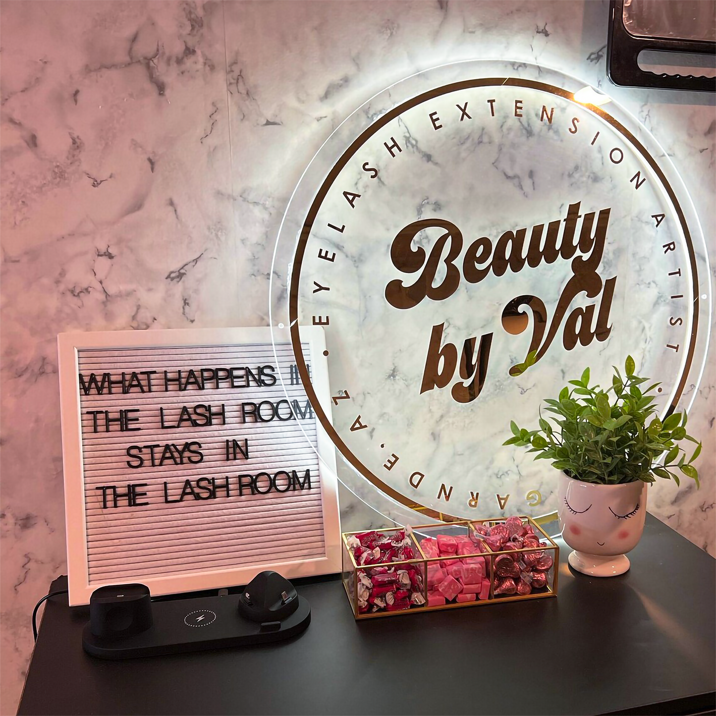 Custom 3D Clear Acrylic Round Business Logo LED Signs