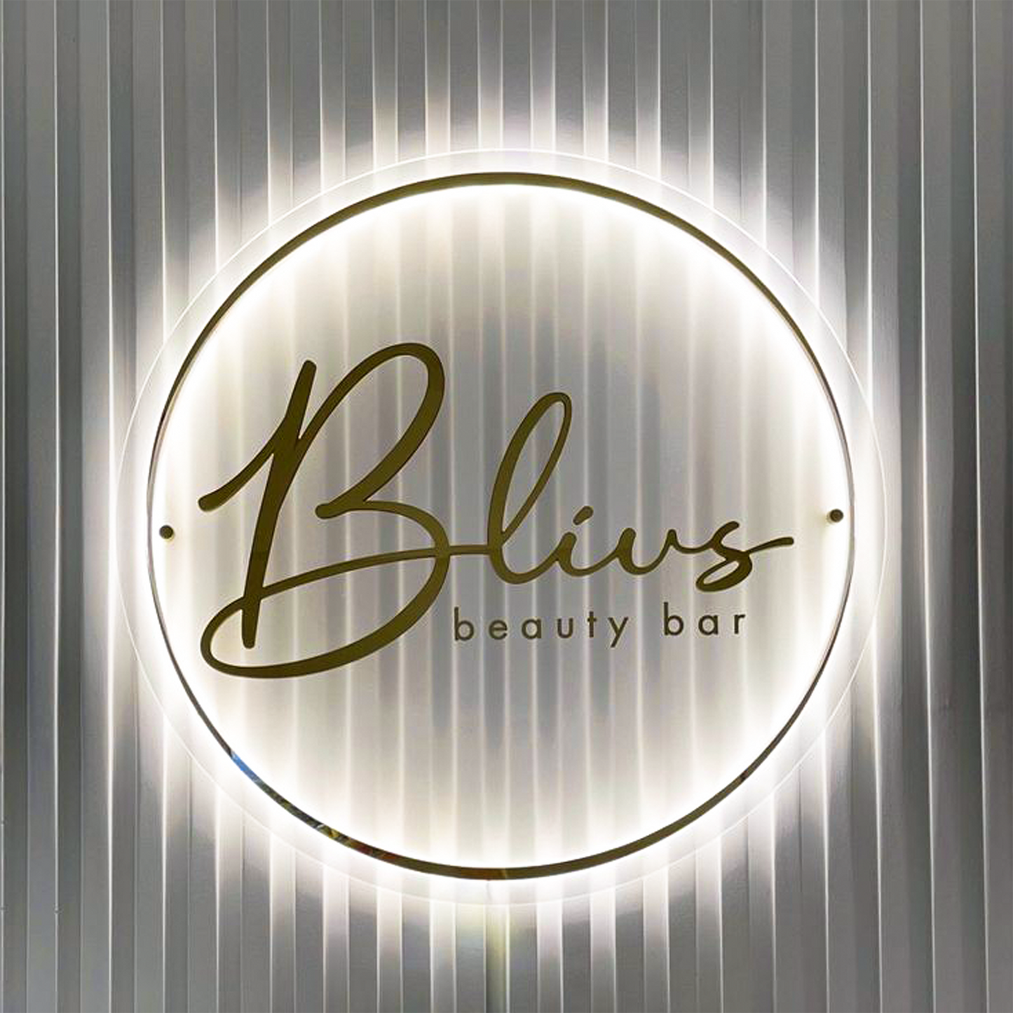 Custom 3D Clear Acrylic Round Business Logo LED Signs