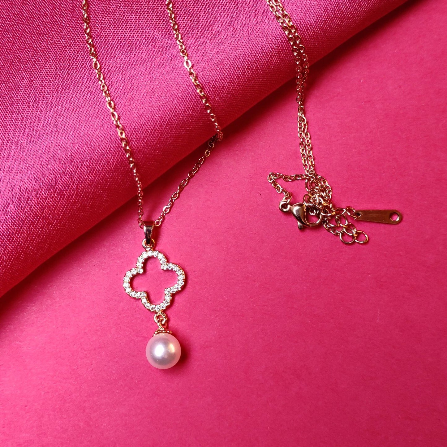 Aura Pearl Necklace