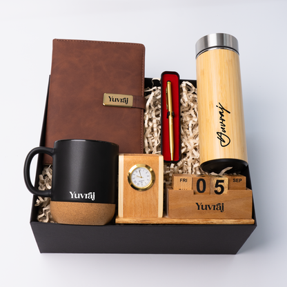 The Signature Desk Set