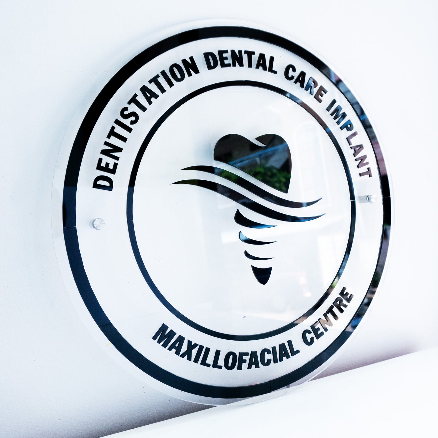 Custom Clear 3D Acrylic Round Business Logo Signs