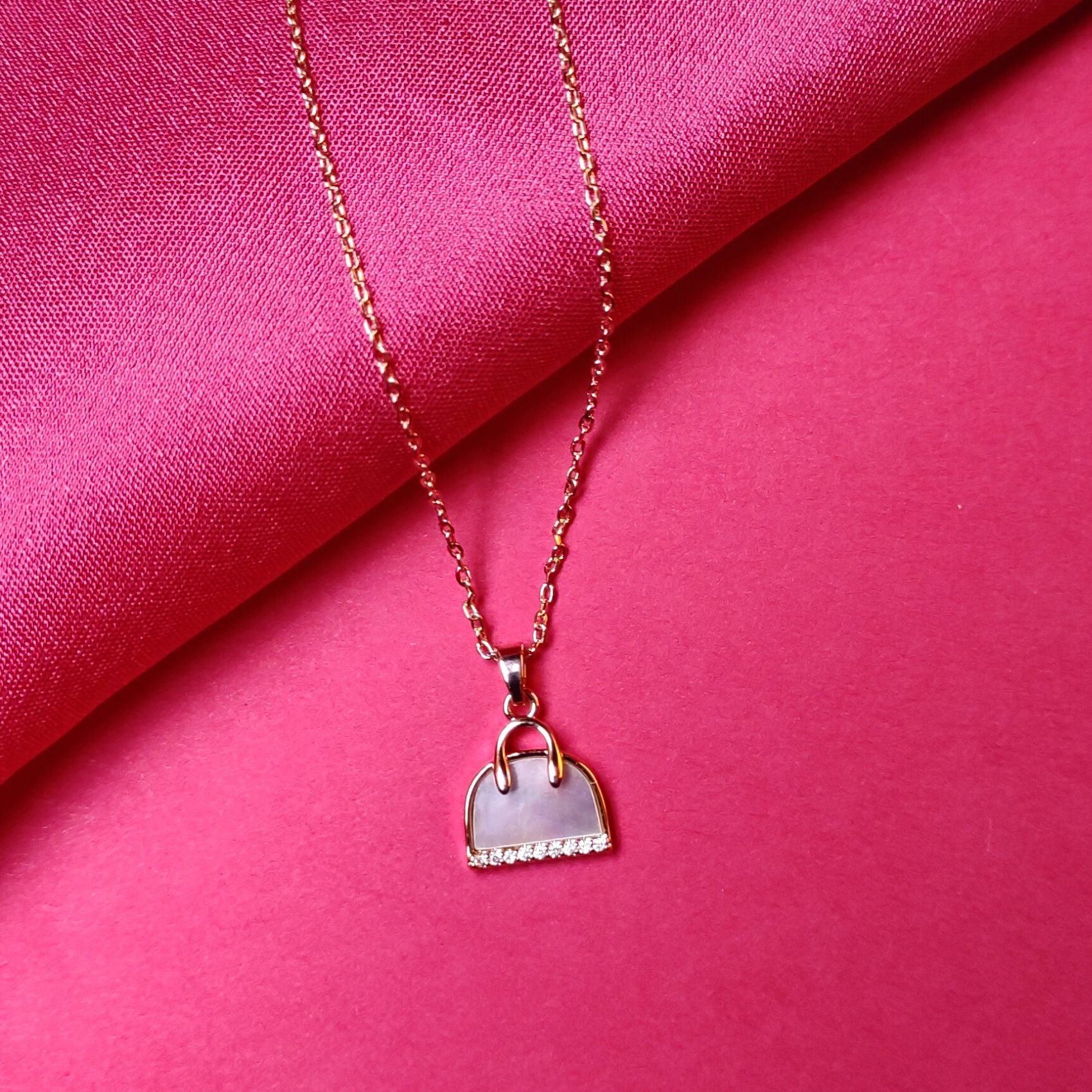 Marc Jacobs The Marc Jacobs The Tote Bag Necklace | Harrods UK