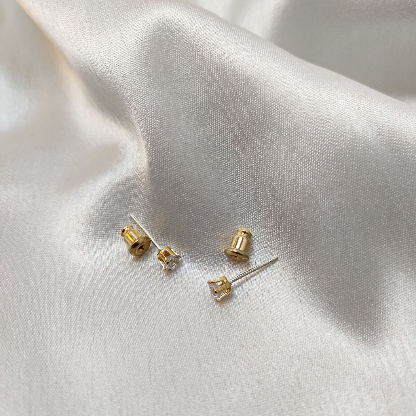 Artificial Diamond Stone Studs